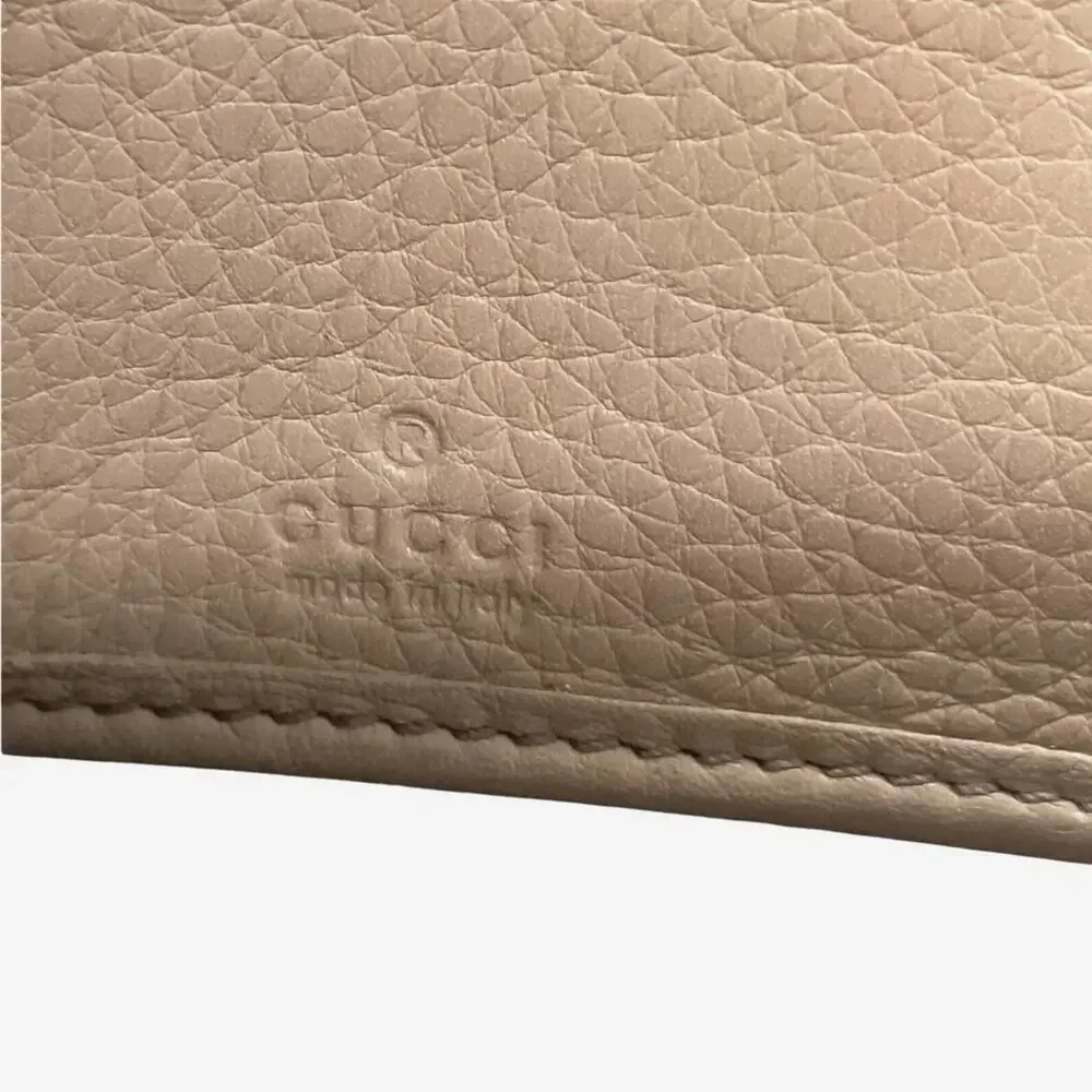 Gucci Beige Pebbled Leather Full-Sized Zip Around Wallet - Picture 5 of 9